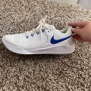 nike volleyball shoes